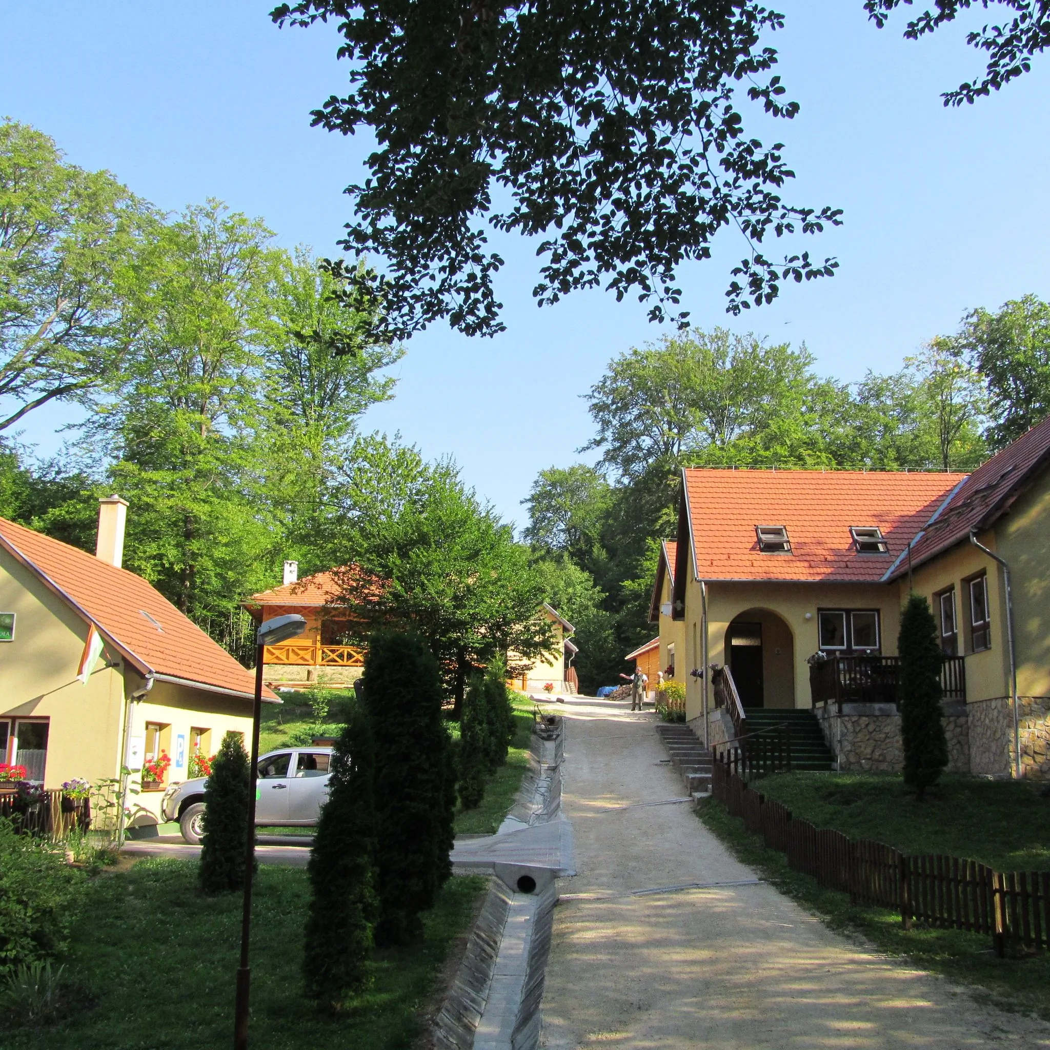 CserVár-Lak